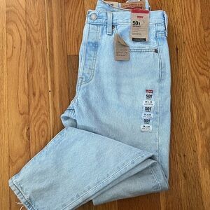 NWT 501 Women’s Levi Jeans